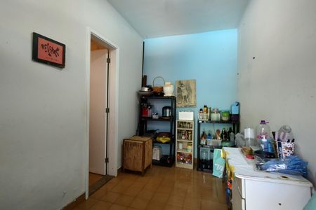 Casa de condomínio à venda com 316m², 5 quartos e 2 vagas Casa de condomínio à venda com 316m², 5 quartos e 2 vagasQuarto de Serviço