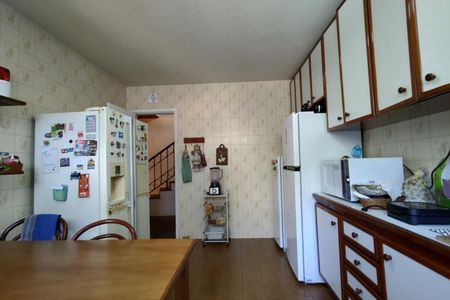 Casa de condomínio à venda com 316m², 5 quartos e 2 vagas Casa de condomínio à venda com 316m², 5 quartos e 2 vagasCozinha