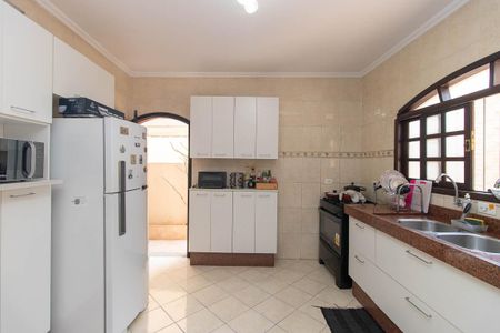 Casa para alugar com 300m², 4 quartos e 4 vagasCozinha