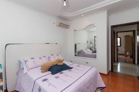 Casa para alugar com 300m², 4 quartos e 4 vagasSuíte 1