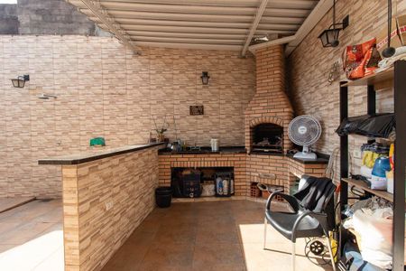 Casa para alugar com 300m², 4 quartos e 4 vagasÁrea gourmet 2