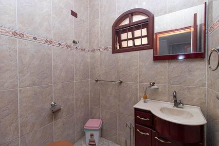 Casa para alugar com 300m², 4 quartos e 4 vagasLavabo