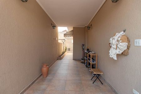 Casa para alugar com 300m², 4 quartos e 4 vagasHall de entrada