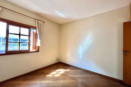 Casa à venda com 112m², 3 quartos e 2 vagasQuarto 2