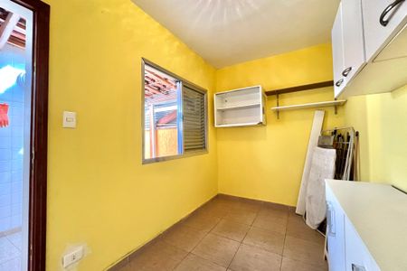 Casa à venda com 112m², 3 quartos e 2 vagasQuarto de Serviço