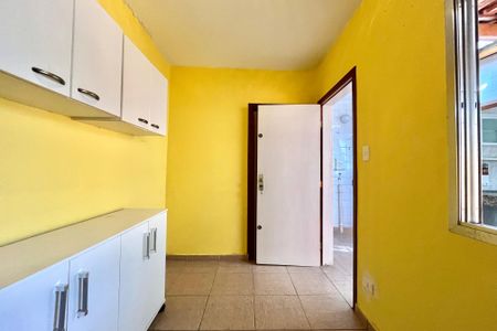 Casa à venda com 112m², 3 quartos e 2 vagasQuarto de Serviço