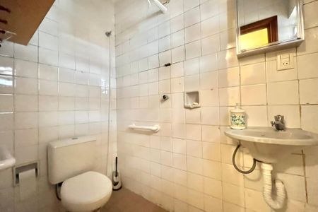 Casa à venda com 112m², 3 quartos e 2 vagasBanheiro de serviço