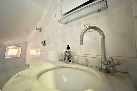 Casa à venda com 112m², 3 quartos e 2 vagasLavabo