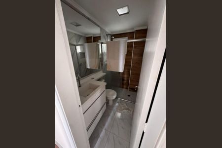 Apartamento à venda com 86m², 3 quartos e 1 vaga Apartamento à venda com 86m², 3 quartos e 1 vagaBanheiro 2