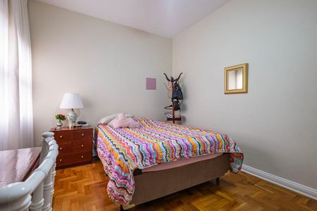 Apartamento à venda com 171m², 3 quartos e 1 vaga Apartamento à venda com 171m², 3 quartos e 1 vagaQuarto