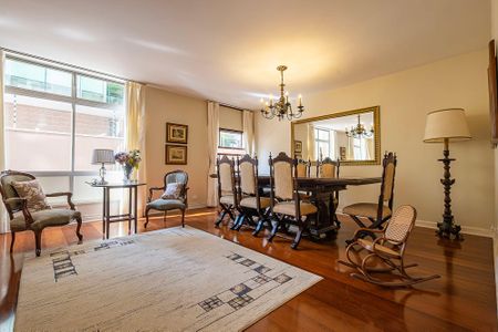 Apartamento à venda com 171m², 3 quartos e 1 vaga Apartamento à venda com 171m², 3 quartos e 1 vagaSala