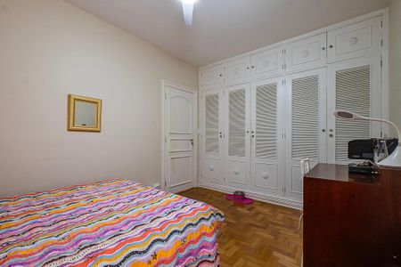 Apartamento à venda com 171m², 3 quartos e 1 vaga Apartamento à venda com 171m², 3 quartos e 1 vagaQuarto
