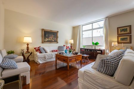 Apartamento à venda com 171m², 3 quartos e 1 vaga Apartamento à venda com 171m², 3 quartos e 1 vagaSala