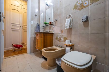 Apartamento à venda com 171m², 3 quartos e 1 vaga Apartamento à venda com 171m², 3 quartos e 1 vagaBanheiro