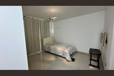 Apartamento à venda com 326m², 5 quartos e 3 vagas Apartamento à venda com 326m², 5 quartos e 3 vagasSuíte 1