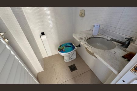Apartamento à venda com 326m², 5 quartos e 3 vagas Apartamento à venda com 326m², 5 quartos e 3 vagasBanheiro da cobertura