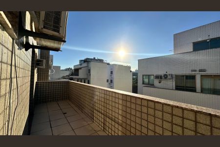 Apartamento à venda com 326m², 5 quartos e 3 vagas Apartamento à venda com 326m², 5 quartos e 3 vagasVaranda da Suíte