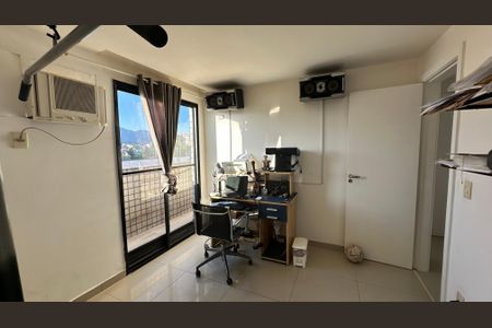 Apartamento à venda com 326m², 5 quartos e 3 vagas Apartamento à venda com 326m², 5 quartos e 3 vagasQuarto 1 da Cobertura