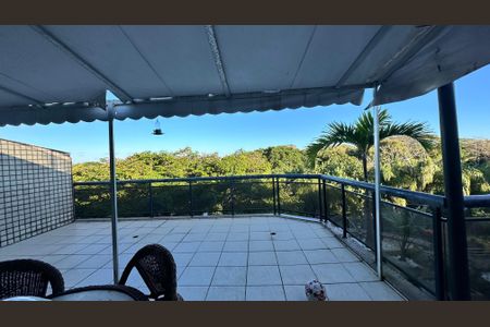 Apartamento à venda com 326m², 5 quartos e 3 vagas Apartamento à venda com 326m², 5 quartos e 3 vagasVaranda