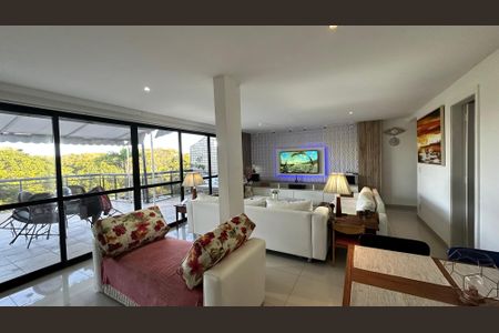 Apartamento à venda com 326m², 5 quartos e 3 vagas Apartamento à venda com 326m², 5 quartos e 3 vagasSala