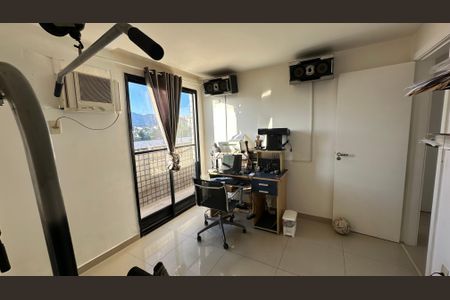 Apartamento à venda com 326m², 5 quartos e 3 vagas Apartamento à venda com 326m², 5 quartos e 3 vagasQuarto 1 da Cobertura