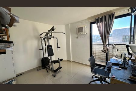 Apartamento à venda com 326m², 5 quartos e 3 vagas Apartamento à venda com 326m², 5 quartos e 3 vagasQuarto 1 da Cobertura