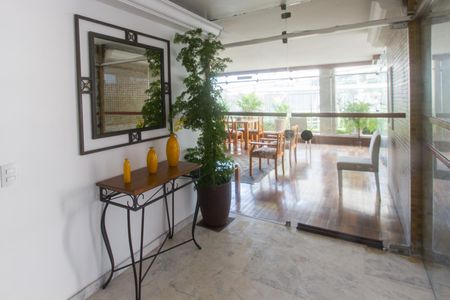 Apartamento à venda com 136m², 3 quartos e 1 vaga Apartamento à venda com 136m², 3 quartos e 1 vagaÁrea comum