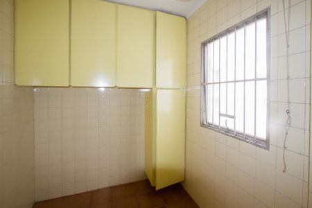Apartamento à venda com 136m², 3 quartos e 1 vaga Apartamento à venda com 136m², 3 quartos e 1 vagaQuarto de Serviço