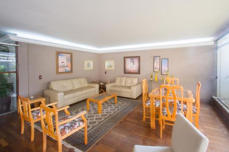 Apartamento à venda com 136m², 3 quartos e 1 vaga Apartamento à venda com 136m², 3 quartos e 1 vagaÁrea comum