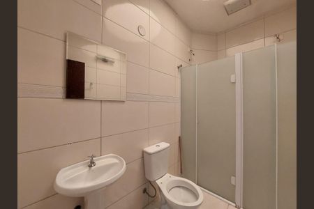 Casa para alugar com 325m², 4 quartos e 1 vaga Casa para alugar com 325m², 4 quartos e 1 vagaBanheiro da Suíte 3