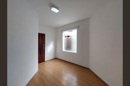 Casa para alugar com 325m², 4 quartos e 1 vaga Casa para alugar com 325m², 4 quartos e 1 vagaSuíte 2