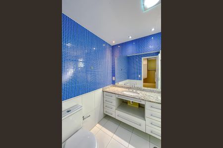 Apartamento à venda com 178m², 3 quartos e 3 vagasBanheiro da Suíte 3