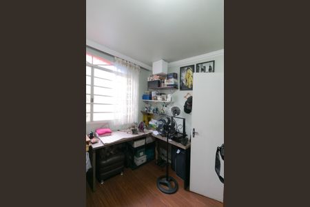 Casa à venda com 300m², 5 quartos e 3 vagasQuarto 4