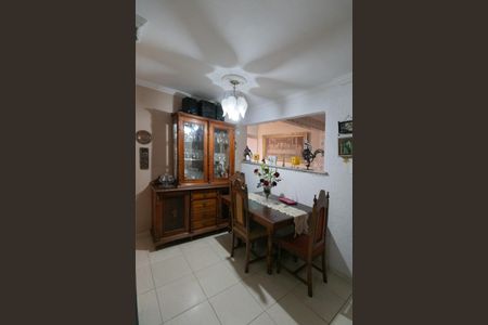 Casa à venda com 300m², 5 quartos e 3 vagasSala