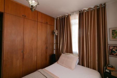 Casa à venda com 300m², 5 quartos e 3 vagasQuarto 3