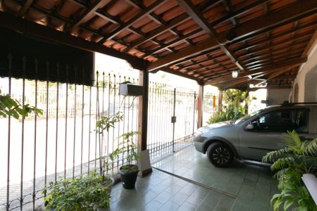 Casa à venda com 300m², 5 quartos e 3 vagasGaragem