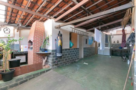 Casa à venda com 300m², 5 quartos e 3 vagasÁrea de Serviço