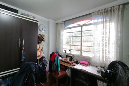 Casa à venda com 300m², 5 quartos e 3 vagasQuarto 4