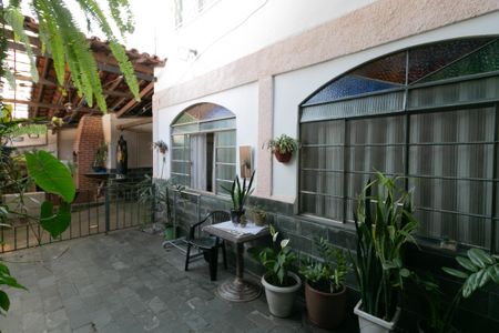 Casa à venda com 300m², 5 quartos e 3 vagasÁrea de Serviço