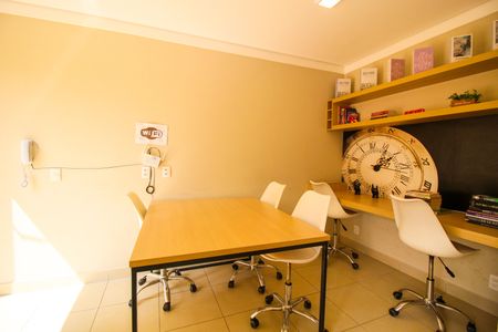 Apartamento para alugar com 42m², 2 quartos e sem vagaÁrea comum - Coworking