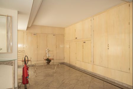 Apartamento à venda com 83m², 2 quartos e 1 vagaHall social