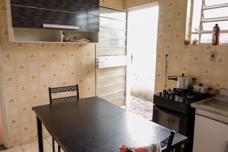 Casa à venda com 137m², 2 quartos e 2 vagasCozinha