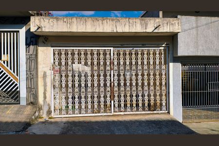 Casa à venda com 137m², 2 quartos e 2 vagasFachada