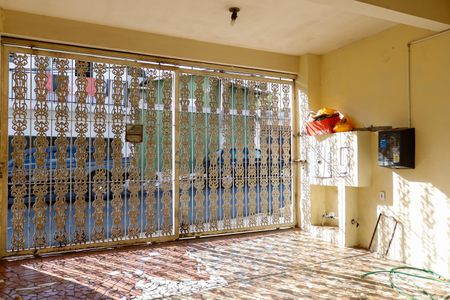 Casa à venda com 137m², 2 quartos e 2 vagasGaragem