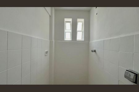 Apartamento à venda com 31m², 1 quarto e sem vaga Apartamento à venda com 31m², 1 quarto e sem vagaBanheiro