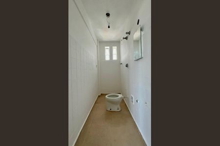 Banheiro de apartamento à venda com 1 quarto, 31m² em Pinheiros, São Paulo