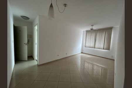 Apartamento à venda com 55m², 2 quartos e 1 vagaFoto 02