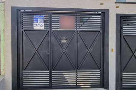 Casa à venda com 125m², 3 quartos e 2 vagasFachada