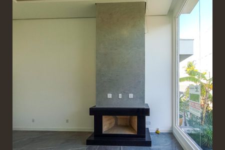 Casa de condomínio à venda com 111m², 3 quartos e 2 vagasSala