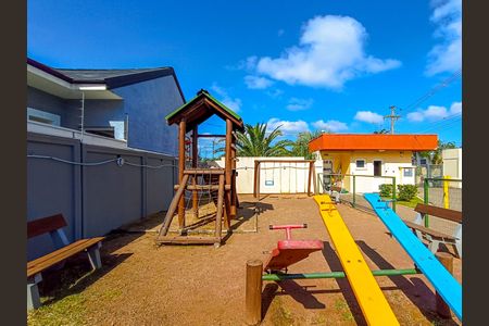 Casa de condomínio à venda com 111m², 3 quartos e 2 vagasPlayground